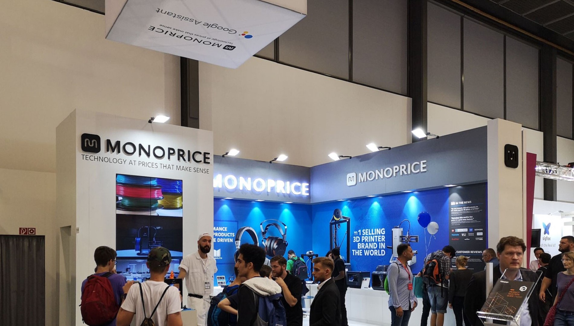 Monoprice Stand